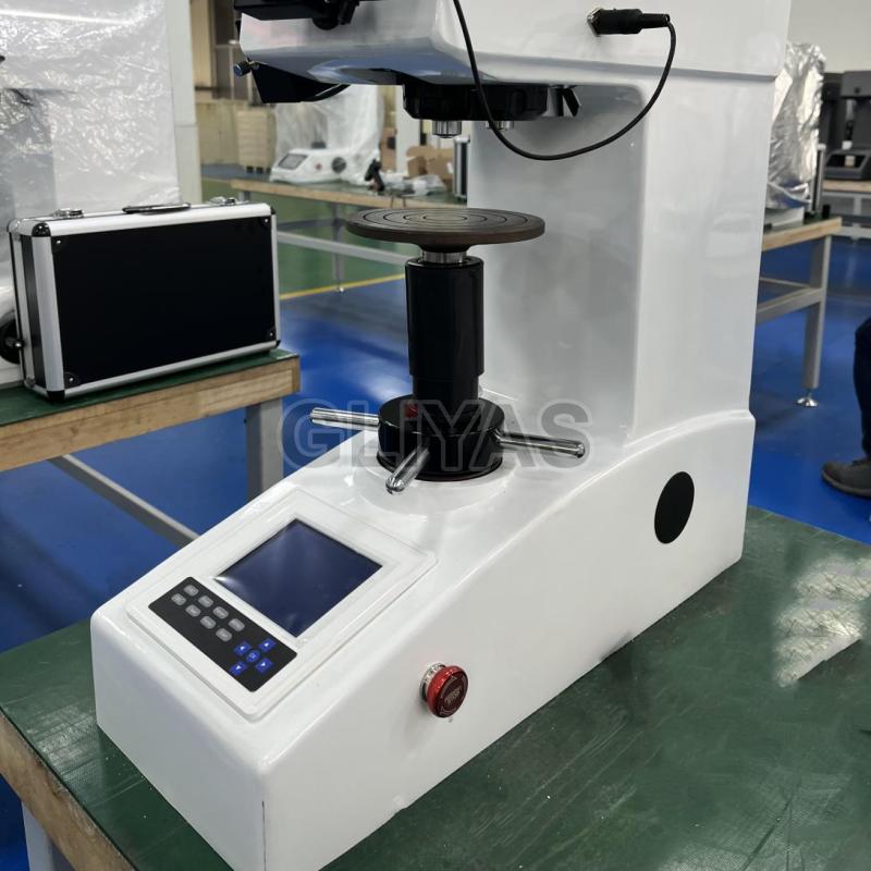 Manual turret digital Vickers hardness tester